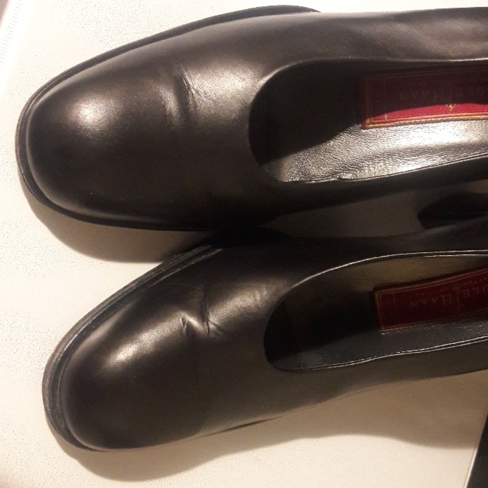 Shoes - Picture 5 of 8